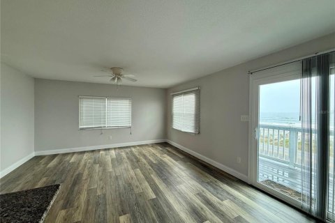 Apartment in Flagler Beach, Florida 2 bedrooms, 92.9 sq.m. № 1745126 - photo 11