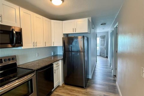 Apartment in Flagler Beach, Florida 2 bedrooms, 92.9 sq.m. № 1745126 - photo 2