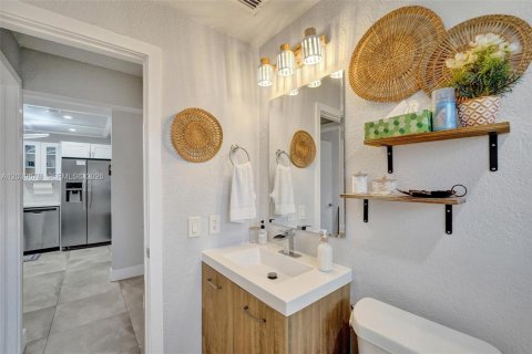 Villa ou maison à vendre à Dania Beach, Floride: 3 chambres, 116.69 m2 № 2089568 - photo 16