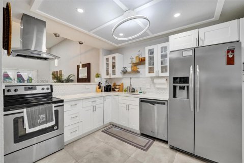 Villa ou maison à vendre à Dania Beach, Floride: 3 chambres, 116.69 m2 № 2089568 - photo 22