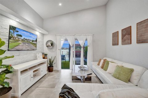 Villa ou maison à vendre à Dania Beach, Floride: 3 chambres, 116.69 m2 № 2089568 - photo 30