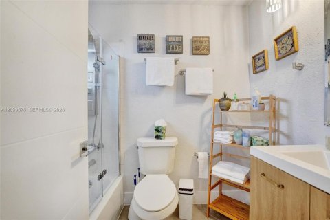 Villa ou maison à vendre à Dania Beach, Floride: 3 chambres, 116.69 m2 № 2089568 - photo 13