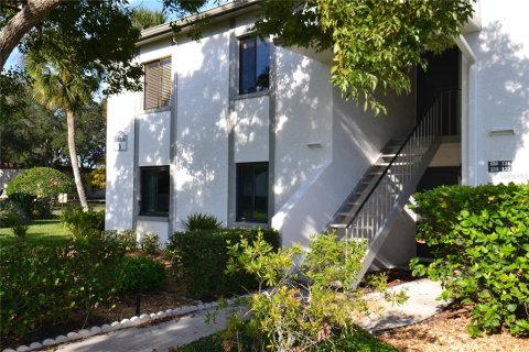 Condo à Oldsmar, Floride, 2 chambres  № 2122124