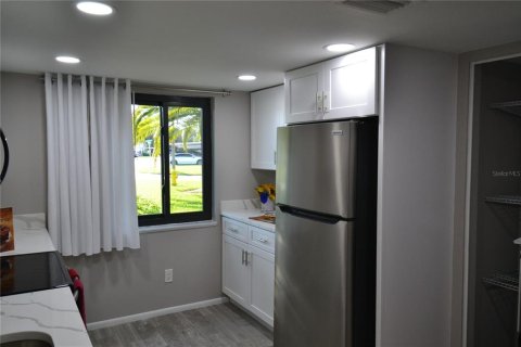 Copropriété à louer à Oldsmar, Floride: 2 chambres, 97.92 m2 № 2122124 - photo 2