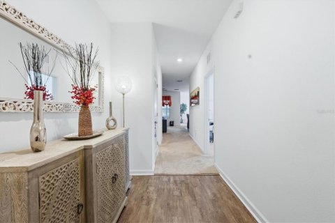 House in Ruskin, Florida 3 bedrooms, 163.88 sq.m. № 2208120 - photo 6