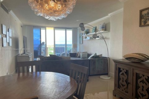 Купить кондоминиум в Холливуд, Флорида 1 спальня, 77.57м2, № 2038717 - фото 6