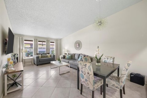 Copropriété à vendre à Boynton Beach, Floride: 2 chambres, 99.78 m2 № 2187622 - photo 8