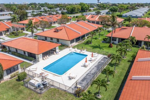 Copropriété à vendre à Boynton Beach, Floride: 2 chambres, 99.78 m2 № 2187622 - photo 28