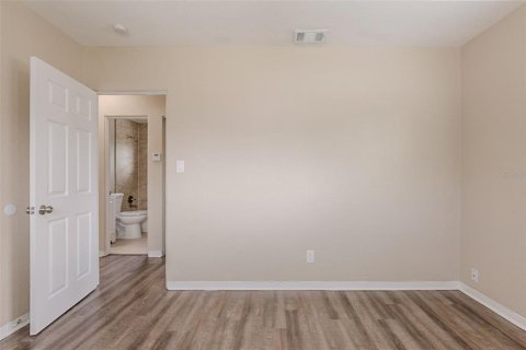 House in Saint Petersburg, Florida 3 bedrooms, 111.76 sq.m. № 1788234 - photo 19