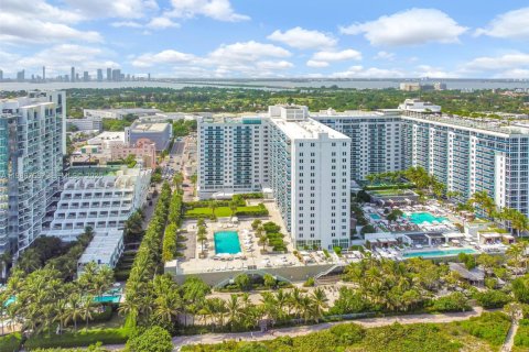 Copropriété à louer à Miami Beach, Floride: 2 chambres, 144.93 m2 № 2048296 - photo 26