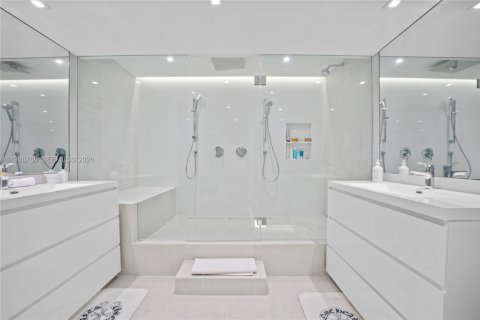 Copropriété à louer à Miami Beach, Floride: 2 chambres, 144.93 m2 № 2048296 - photo 9