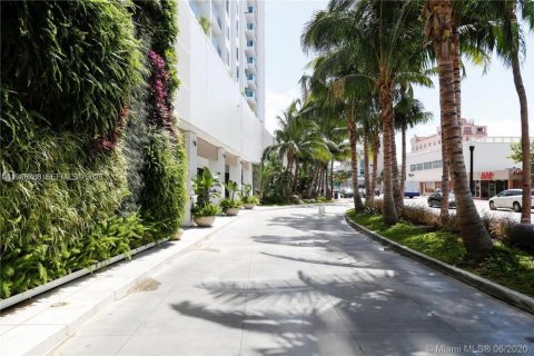Copropriété à louer à Miami Beach, Floride: 2 chambres, 144.93 m2 № 2048296 - photo 30