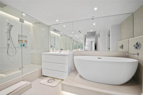 Copropriété à louer à Miami Beach, Floride: 2 chambres, 144.93 m2 № 2048296 - photo 10