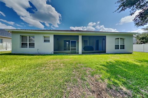 House in Sanford, Florida 4 bedrooms, 281.31 sq.m. № 2210078 - photo 19
