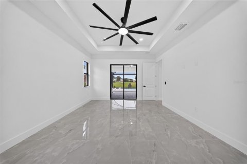 Casa en venta en Punta Gorda, Florida, 4 dormitorios, 189.61 m2 № 2383997 - foto 8