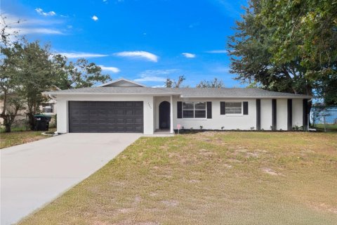 House in Orlando, Florida 4 bedrooms, 109.9 sq.m. № 1826387 - photo 1