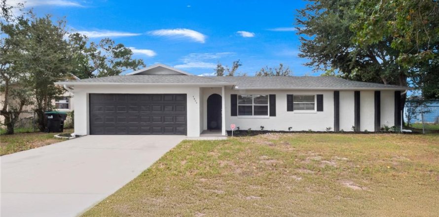 House in Orlando, Florida 4 bedrooms, 109.9 sq.m. № 1826387