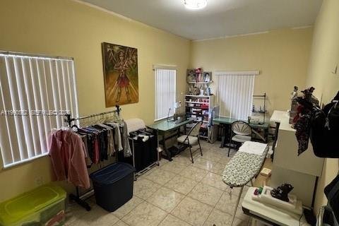 Casa en venta en Hialeah, Florida, 4 dormitorios, 194.17 m2 № 2058039 - foto 19