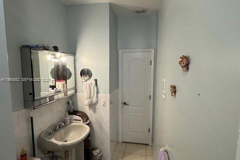 Casa en venta en Hialeah, Florida, 4 dormitorios, 194.17 m2 № 2058039 - foto 17