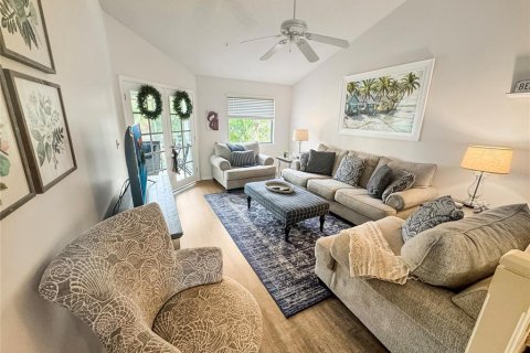 Condo in Sarasota, Florida, 3 bedrooms  № 931190 - photo 6