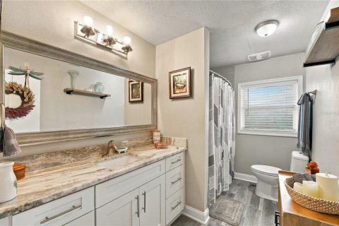 House in DeLand, Florida 3 bedrooms, 139.82 sq.m. № 2429420 - photo 26