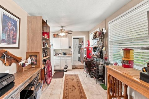 House in DeLand, Florida 3 bedrooms, 139.82 sq.m. № 2429420 - photo 22