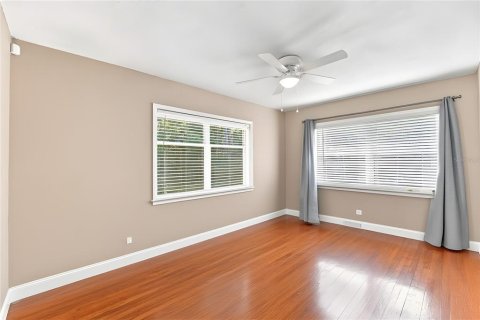 House in DeLand, Florida 3 bedrooms, 139.82 sq.m. № 2429420 - photo 29