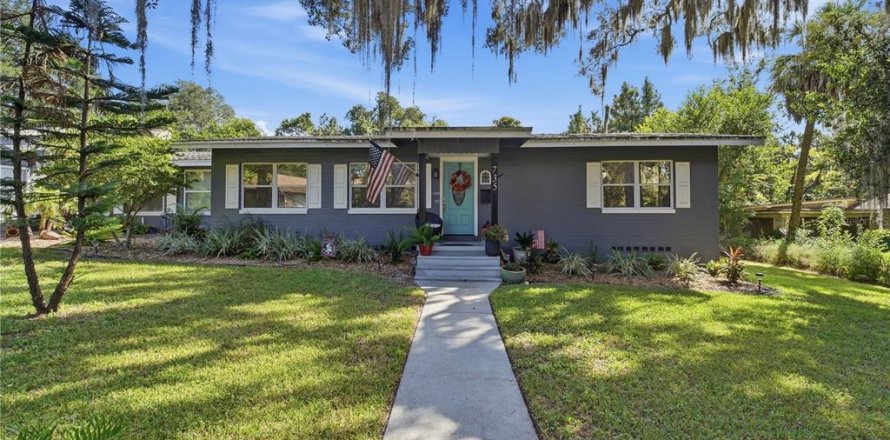 House in DeLand, Florida 3 bedrooms, 139.82 sq.m. № 2429420
