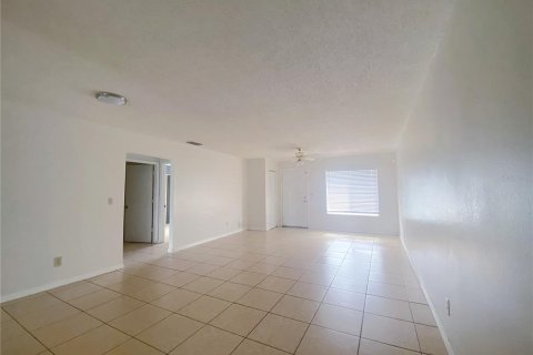 Condo in Winter Haven, Florida, 2 bedrooms  № 1820450 - photo 3