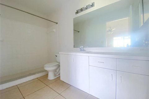 Condo in Winter Haven, Florida, 2 bedrooms  № 1820450 - photo 8