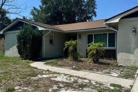 Casa en alquiler en Orlando, Florida, 4 dormitorios, 185.8 m2 № 1916795 - foto 2