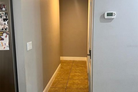 Casa en alquiler en Orlando, Florida, 4 dormitorios, 185.8 m2 № 1916795 - foto 15