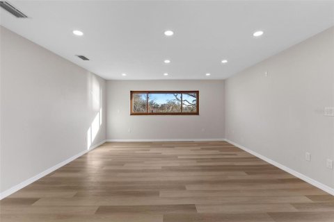 House in Oldsmar, Florida 4 bedrooms, 231.88 sq.m. № 1837834 - photo 17