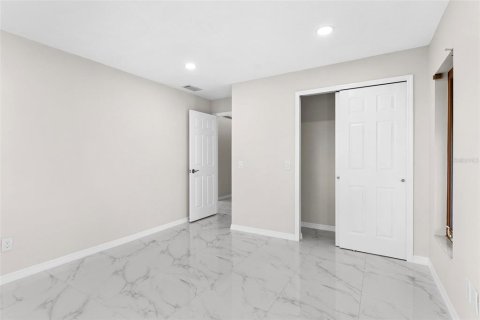 House in Oldsmar, Florida 4 bedrooms, 231.88 sq.m. № 1837834 - photo 15