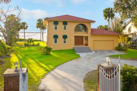 House in Oldsmar, Florida 4 bedrooms, 231.88 sq.m. № 1837834 - photo 6