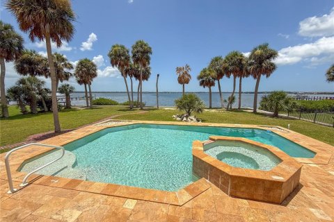 House in Oldsmar, Florida 4 bedrooms, 231.88 sq.m. № 1837834 - photo 4