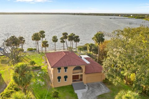 House in Oldsmar, Florida 4 bedrooms, 231.88 sq.m. № 1837834 - photo 2