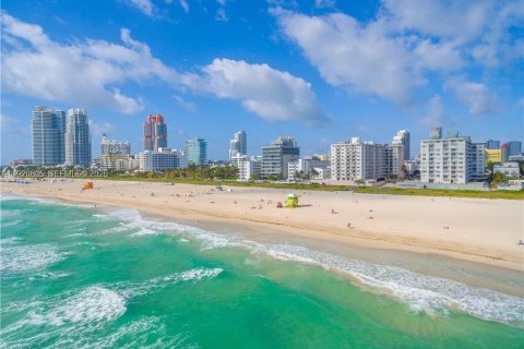 Copropriété à vendre à Miami Beach, Floride: 1 chambre, 61.22 m2 № 2038131 - photo 28