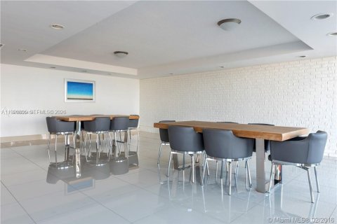 Copropriété à vendre à Miami Beach, Floride: 1 chambre, 61.22 m2 № 2038131 - photo 22