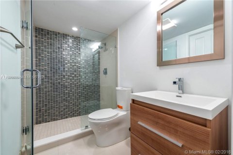 Copropriété à vendre à Miami Beach, Floride: 1 chambre, 61.22 m2 № 2038131 - photo 12