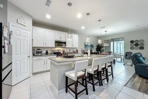 House in Ocoee, Florida 5 bedrooms, 244.89 sq.m. № 1822947 - photo 10