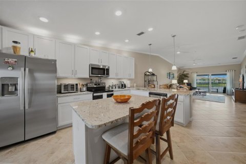 Copropriété à vendre à Punta Gorda, Floride: 2 chambres, 132.11 m2 № 2147454 - photo 17