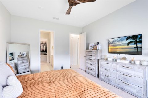 Casa en venta en Orlando, Florida, 5 dormitorios, 264.49 m2 № 1808478 - foto 11