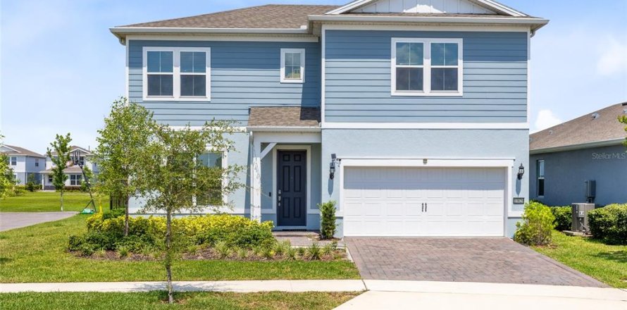 House in ISLES OF LAKE NONA in Orlando, Florida 5 bedrooms, 264.49 sq.m. № 1808478