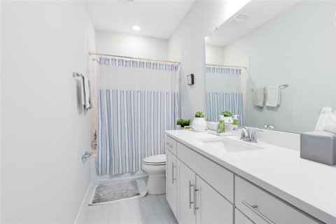 Casa en venta en Orlando, Florida, 5 dormitorios, 264.49 m2 № 1808478 - foto 22