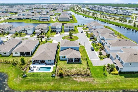 Casa en venta en Orlando, Florida, 5 dormitorios, 264.49 m2 № 1808478 - foto 29