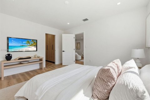 Casa en venta en Miami, Florida, 3 dormitorios, 134.24 m2 № 2028785 - foto 13