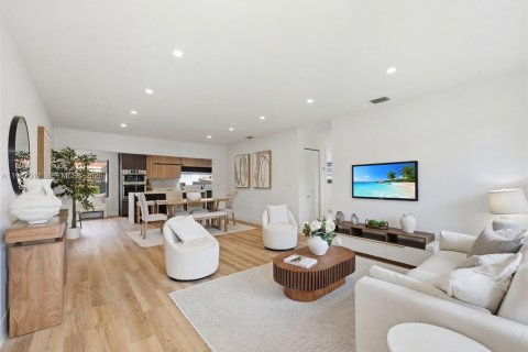 Casa en venta en Miami, Florida, 3 dormitorios, 134.24 m2 № 2028785 - foto 6