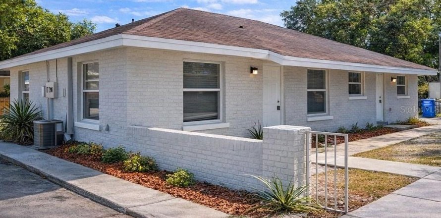 Apartment in Lakeland, Florida 2 bedrooms, 84.26 sq.m. № 2259029