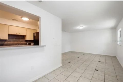 Apartment in Lakeland, Florida 2 bedrooms, 84.26 sq.m. № 2259029 - photo 2